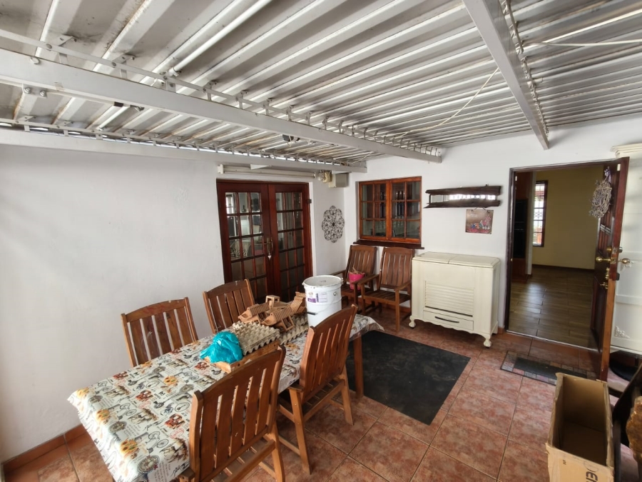 2 Bedroom Property for Sale in Protea Park North West